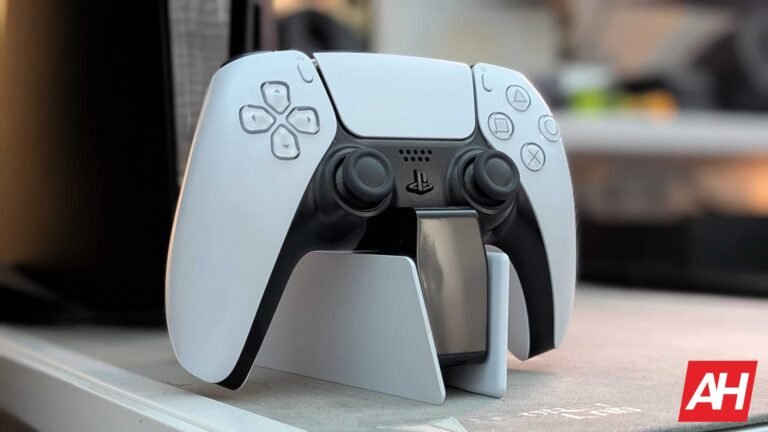 A new PlayStation controller patent hints at more modular parts