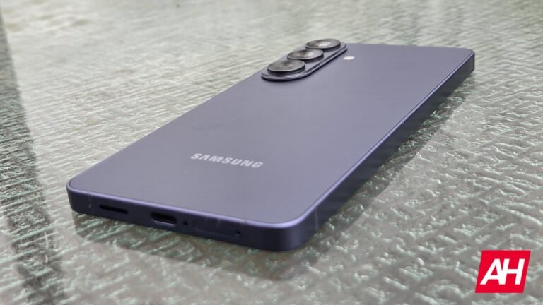 Galaxy S27 Series Is Getting Silicon-Carbon Batteries but Not in the Way You'd Hope
