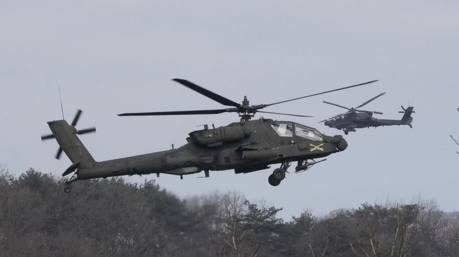 Suspension lifted for Apache helicopter pilots who buzzed beaches on July 4