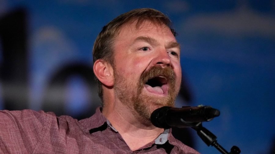 Veterans groups call on Platner to leave Maine Senate race
