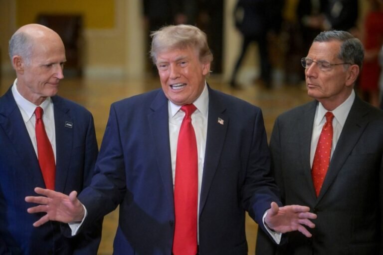 Senate votes to halt Iran war, then flips
