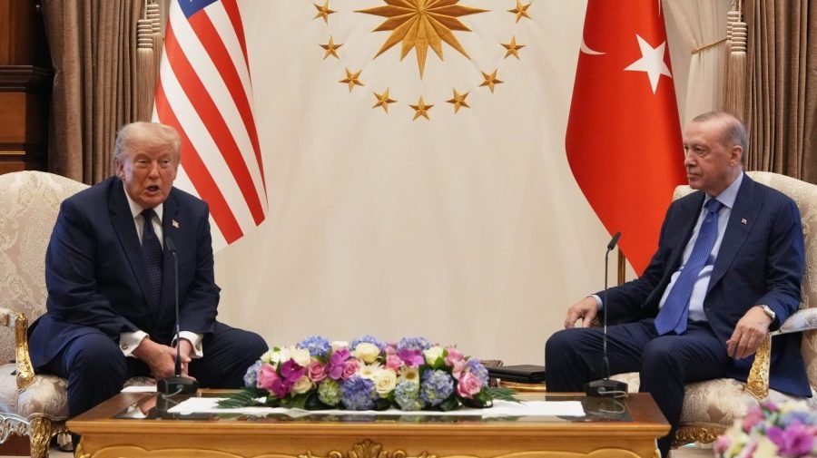 Trump shrugs off concerns about selling F-35s to Turkey