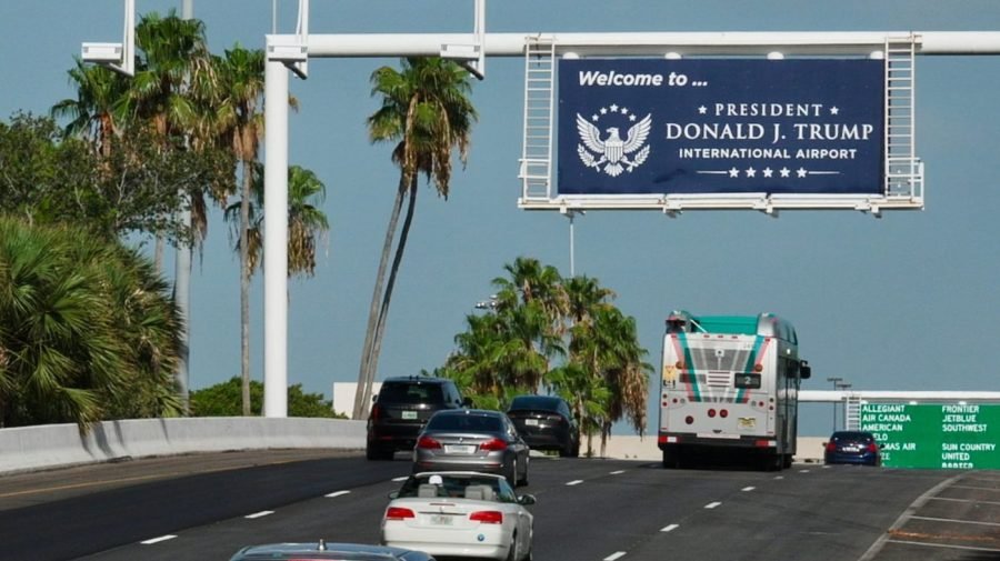United denies offering free flight changes over Trump airport name
