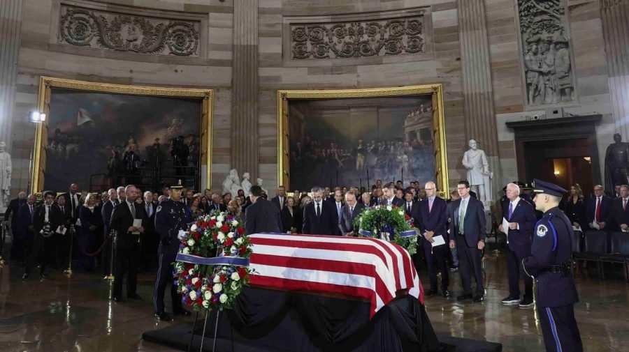 Graham honored with memorial service at US Capitol