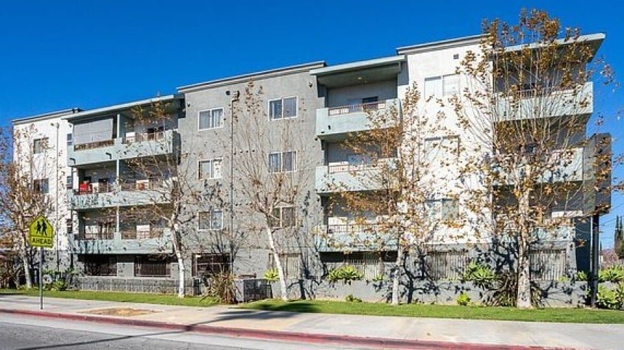 Van Nuys Apartments Trade for First Time Since Delivery