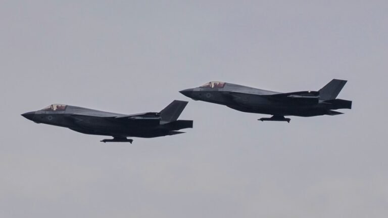 F-35 fighter jet crashes near San Diego