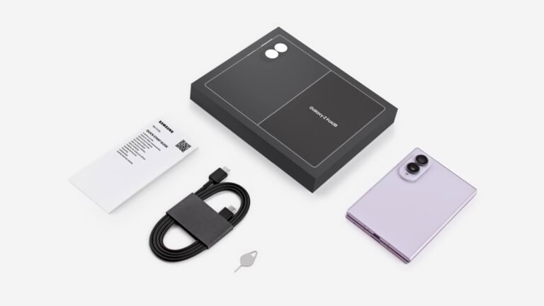 Samsung's Official Unboxing Videos for Its New Foldables and Watches Just Dropped