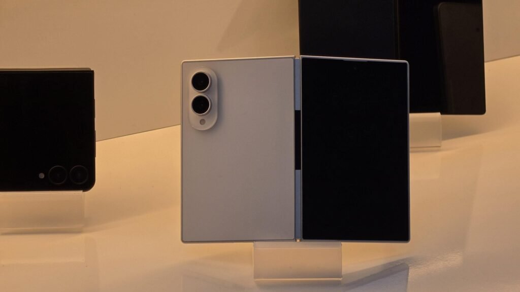 Someone Just Snapped the First Real-Life Photo of Galaxy Z Fold 8, Fold 8 Ultra & Flip 8