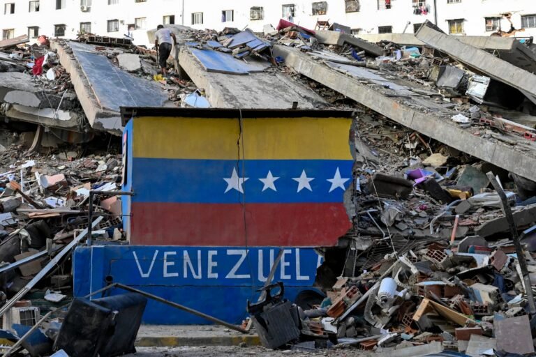 After Earthquakes, Venezuela's Artists Turn to Each Other