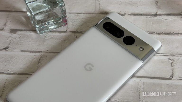 If you still own one of these 6 popular Android phones, it’s probably time to upgrade