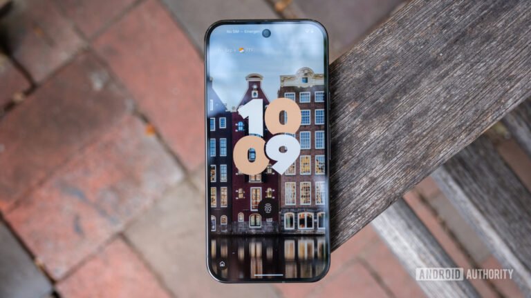 Google could put your IMEI number on the lock screen, but there’s no need to worry
