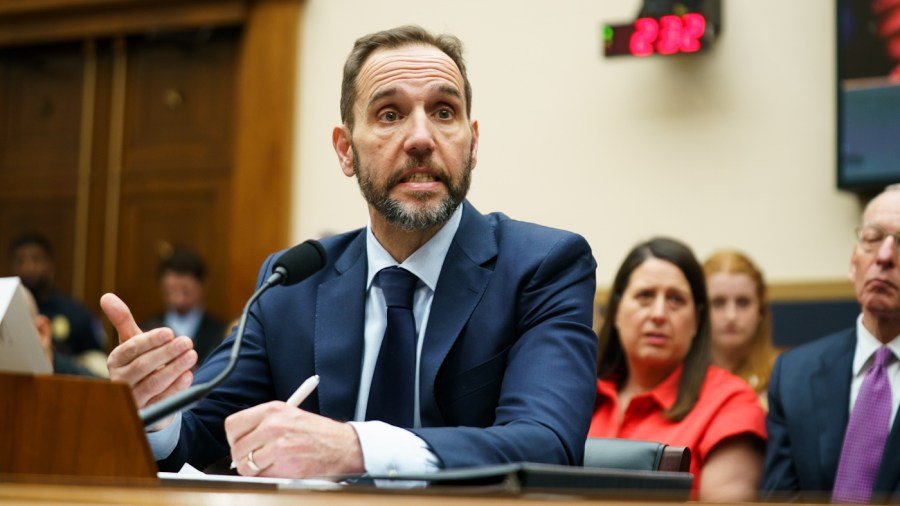 Ex-federal prosecutor on Jack Smith developments: 'This is preposterous'