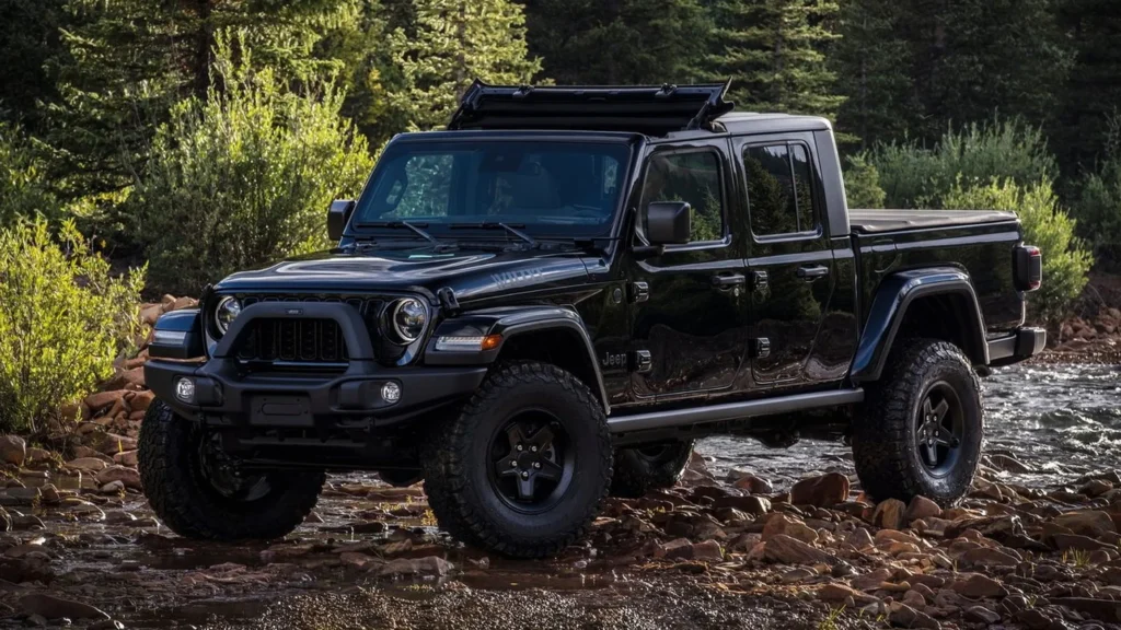 Jeep Says Stop Driving These Wranglers And Gladiators, Their Steel Wheels Might Be Too Thin