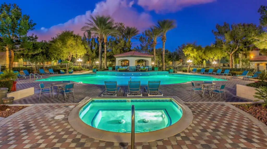 Waterton Sells 400-Unit LV Apartment Complex for $87M