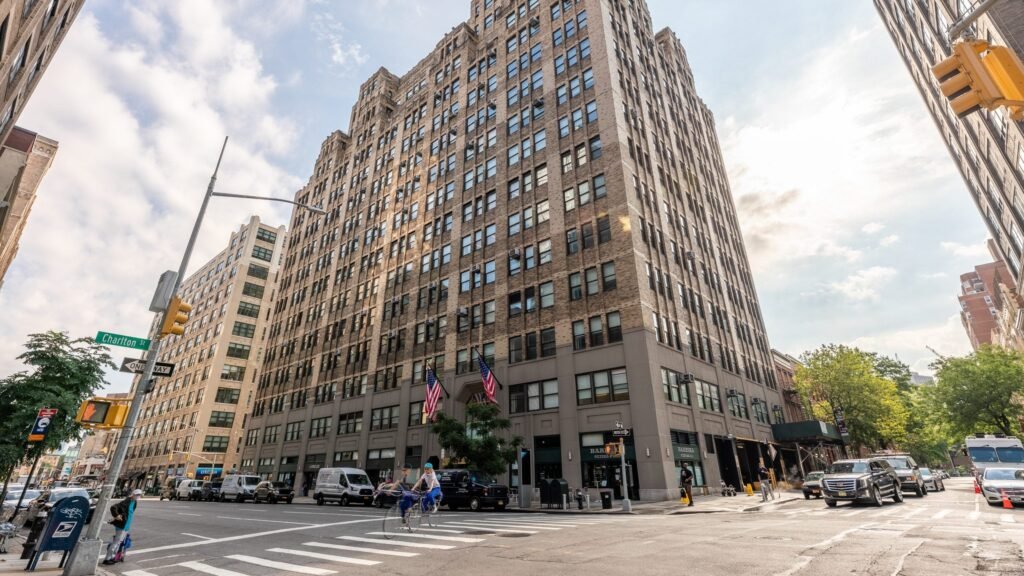 Olmstead Signs Luckin Coffee to 10-Year Lease in Hudson Square