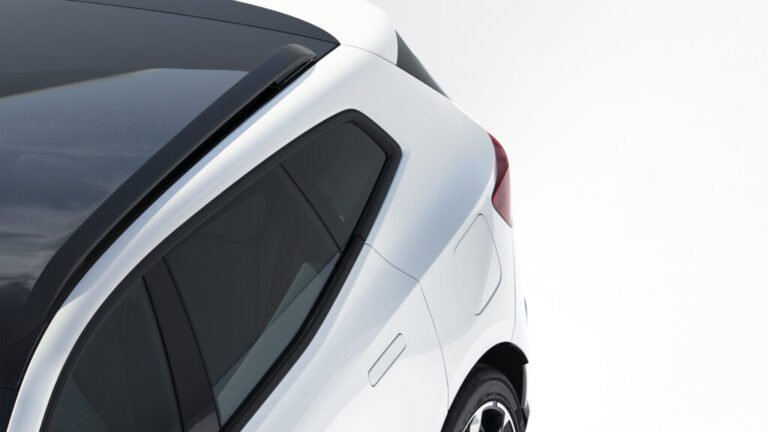 The Polestar 4 Ditched Its Rear Window, Its New SUV Twin Puts It Back
