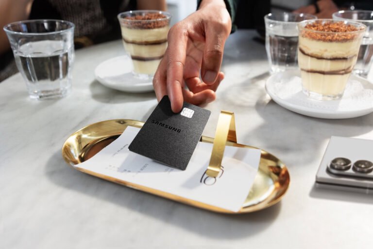 The Samsung Galaxy Card Is Official, and It Offers 5% Back on Samsung Purchases