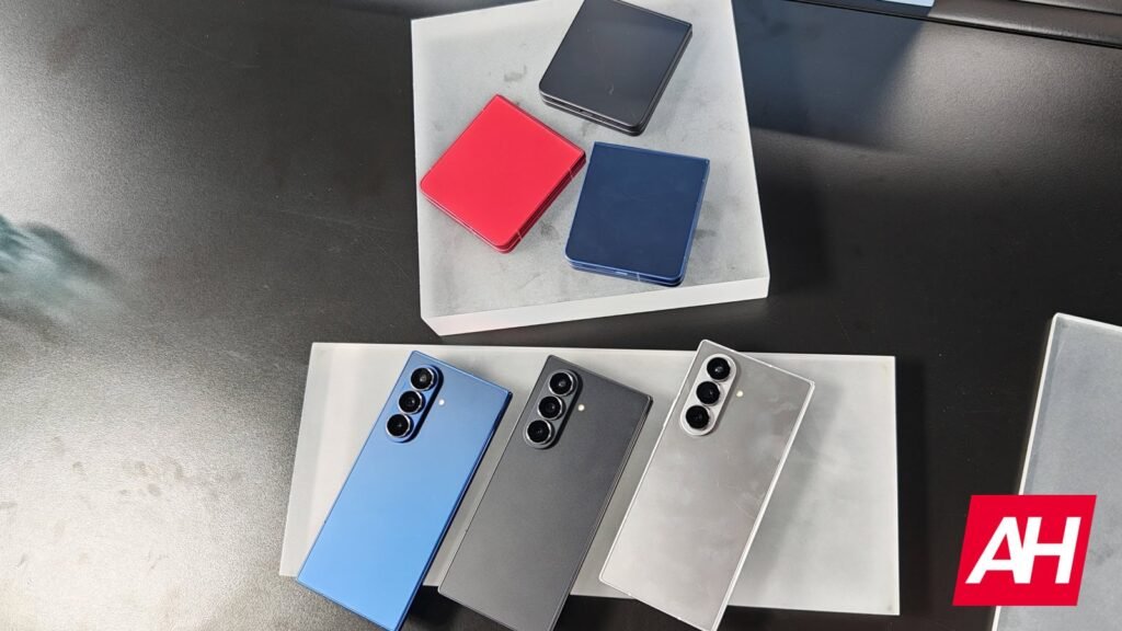 Samsung Wants to Convince You to Buy a Foldable, and Unpacked Is Two Weeks Away