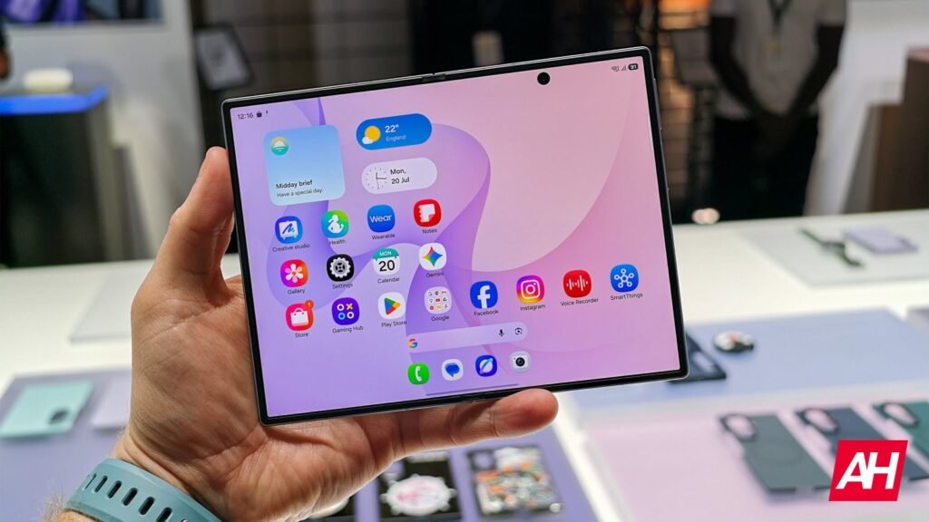 Galaxy Z Fold 8 Has a Smart Screen Rotation Feature That Foldable Fans Will Love