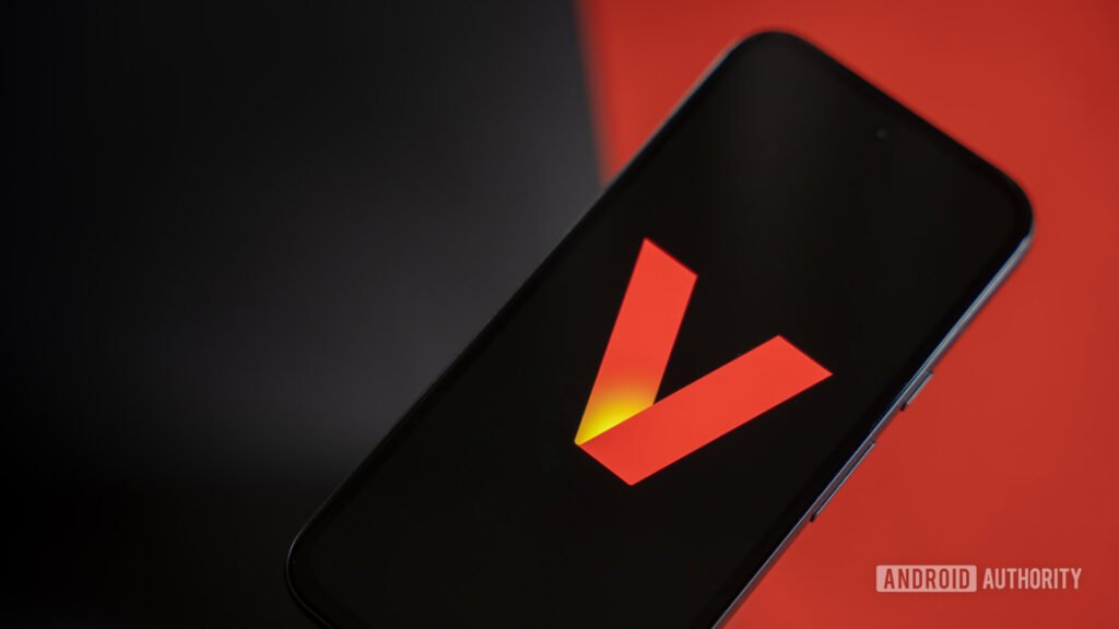 Verizon is cutting jobs and selling hundreds of stores to turn its fortune around