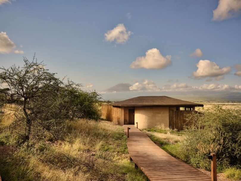 Luxury Frontiers Designs a Lodge That Belongs to Its Landscape