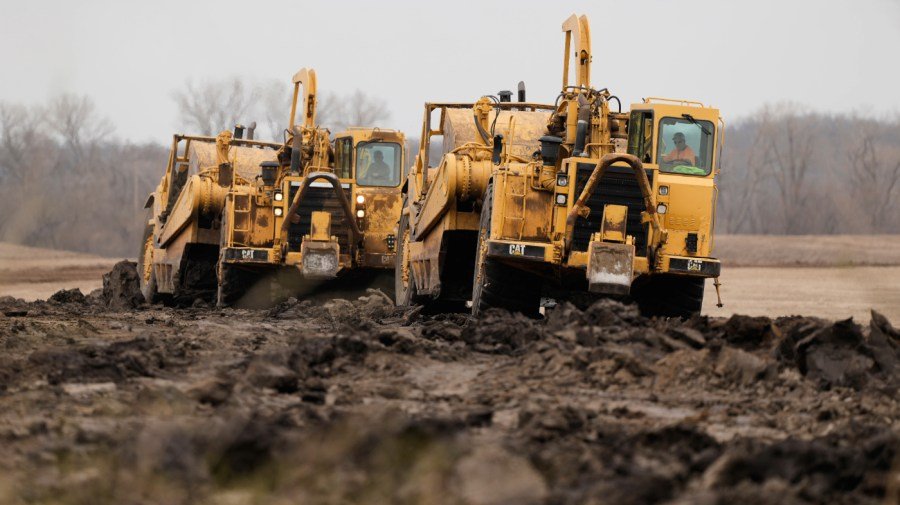 Believe it or not, AI is creating more opportunities in skilled trades 