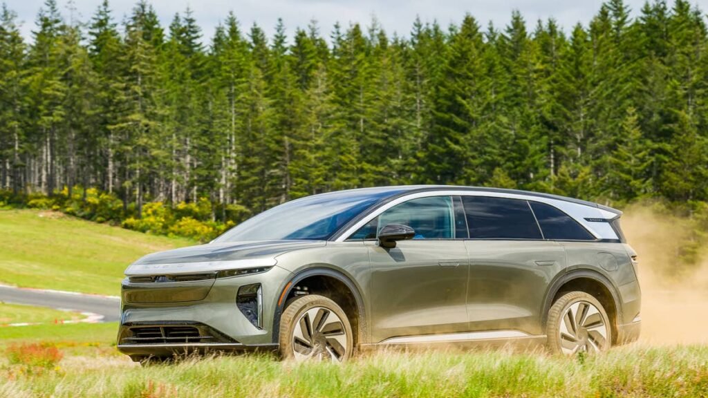 Lucid Drops Giant Purchase Credit & 0% Financing for Gravity SUV This July