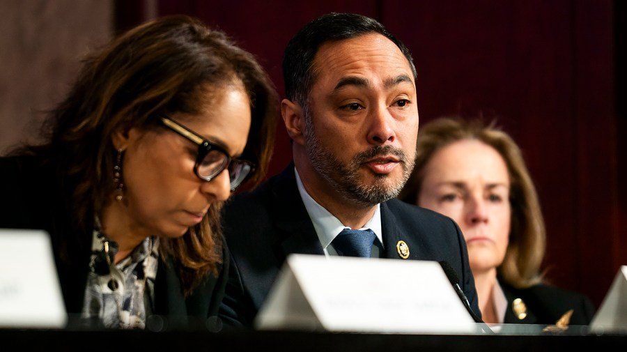 Rep. Castro says ICE sought to deport families to Venezuela after earthquakes