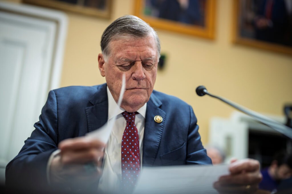 Cole heads to Camp David to talk defense funding