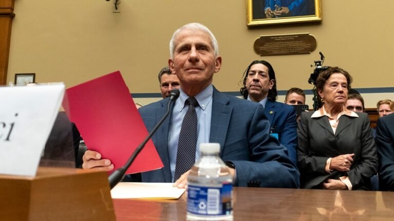 5 takeaways on Fauci's diaries during COVID-19 response