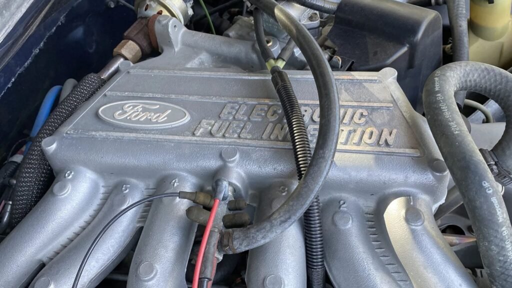 Ford's Classic Inline-Six Lasted 300,000 Miles Because It Was Engineered To Be Boring
