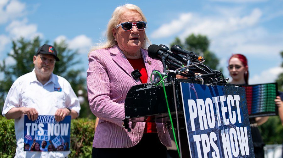 Lawmakers demand answers after fatal ICE shooting in Texas 