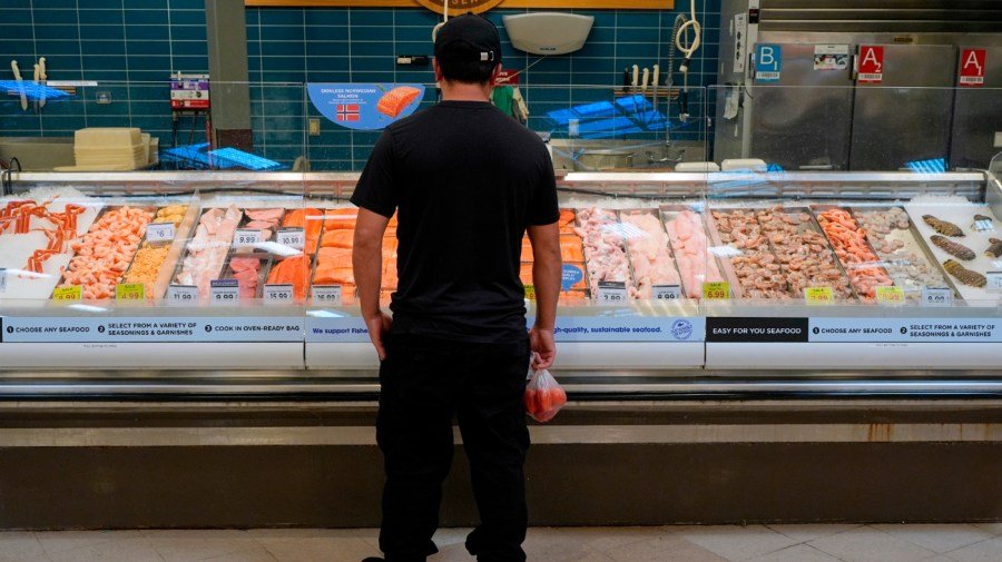 The man deciding between food and gas will decide the midterms