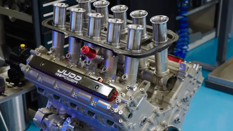 A Legendary Race Shop Is Still Building 800-HP V10 Engines By Hand
