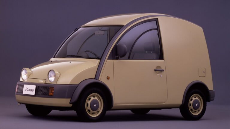 9 Vintage Vans That Secretly Want To Be Cartoon Stars