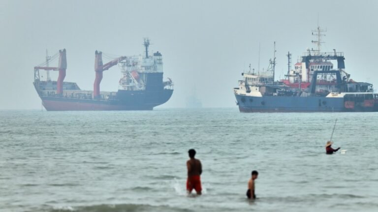 The backlash to Iranian oil sanctions relief misses the point 