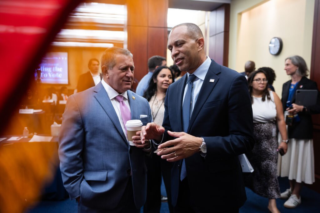 ‘Fighting for an affordable America’: Hakeem Jeffries unveils closing midterm pitch