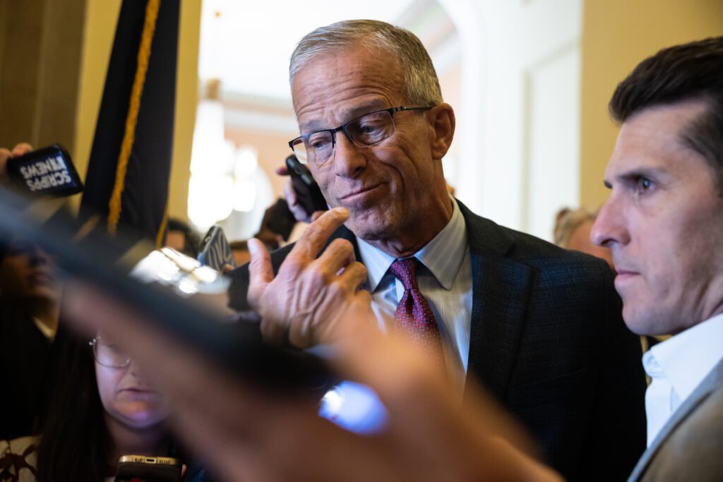 Thune withholds a South Carolina Senate endorsement while complimenting Graham