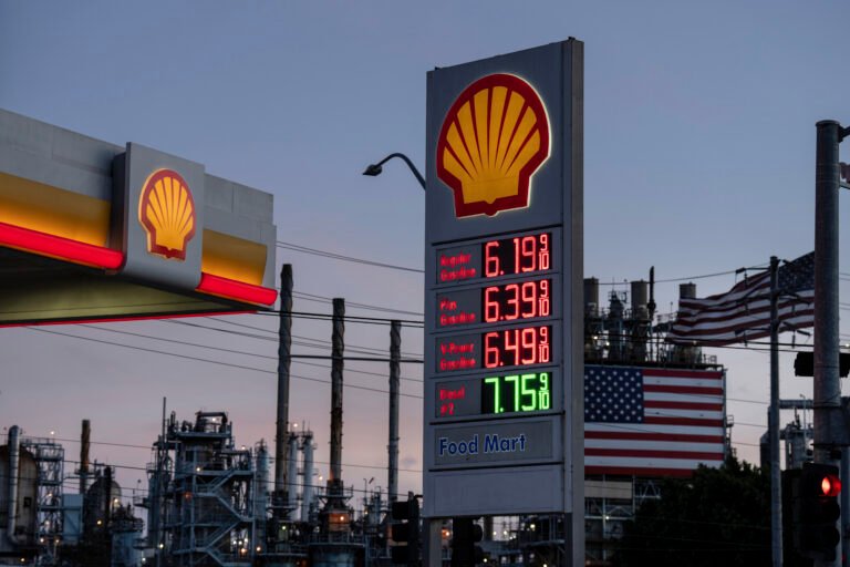 Oil industry warns refining limits could keep energy prices high