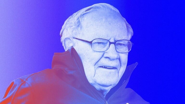 Warren Buffett is often asked what the ideal workplace is. His answer is the best career tip you’ll hear today