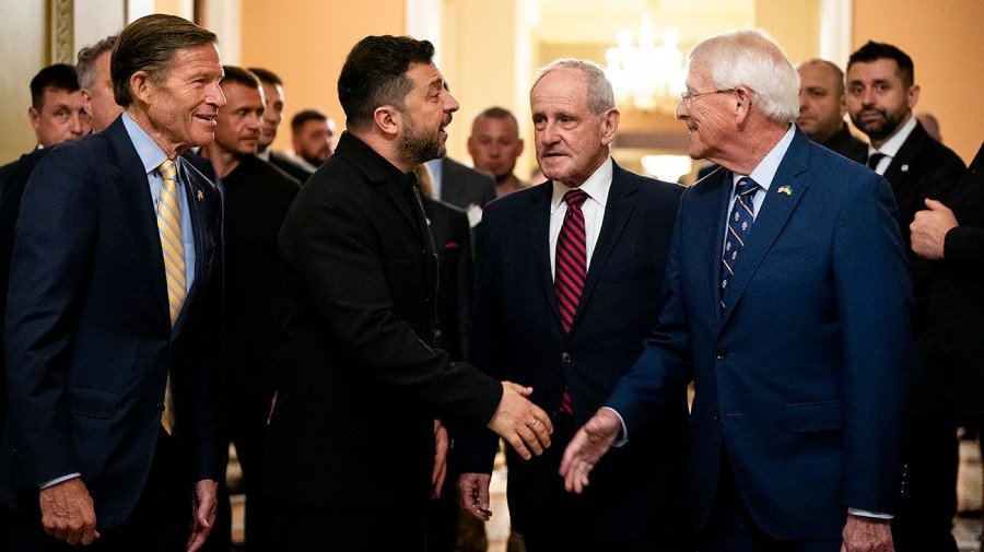 Zelensky asks senators for air defenses, says Ukraine is winning war 