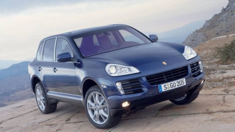 Porsche Will Let You do One-Off Cayennes and Panameras to Park Beside Your Sonderwunsch 911
