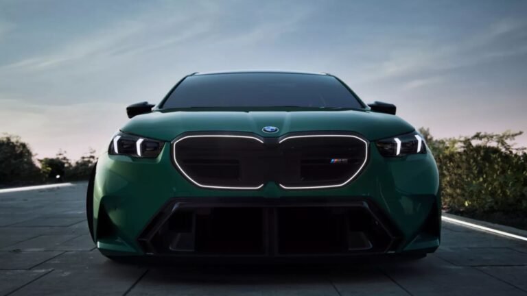 Only One Pure Combustion Engine Made Wards' 10 Best List, And BMW's 717-HP Hybrid V8 Killed The Rest