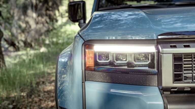 Toyota's Legacy Off-Roader Is Getting Walloped By Its 4Runner Kid Sibling