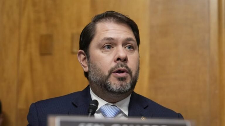 Gallego introduces bill requiring social media firms to get parental approval for users under 16