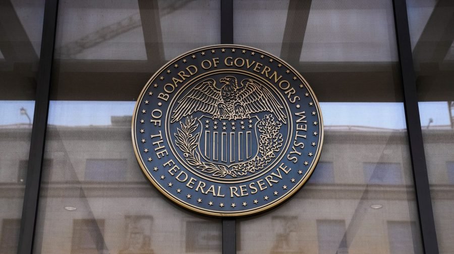 Fed’s preferred inflation gauge remains flat at 3.7 percent in July