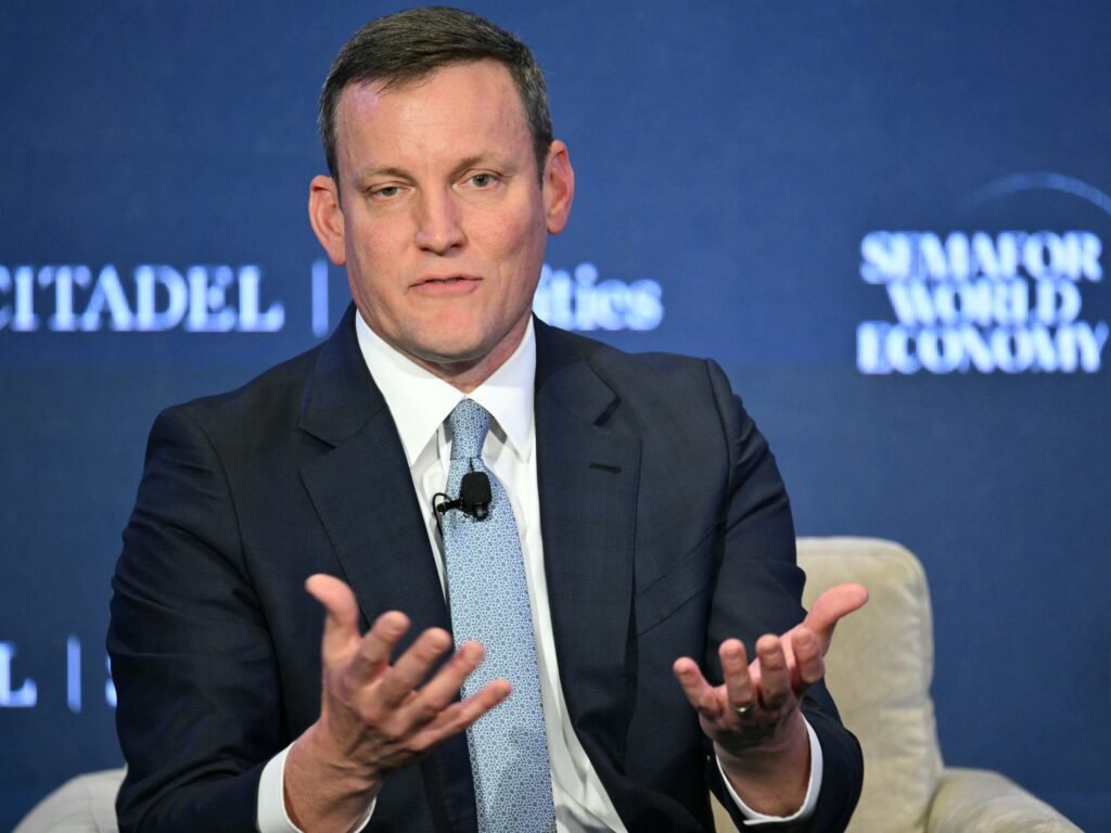 The career advice PwC's US CEO says he gives to his college-aged kids