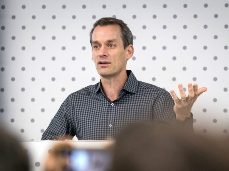 Jeff Dean's hour-by-hour breakdown of his Google exit: an 'emotional' video chat, Yoga at 7, and 'unemployed' at 11:59