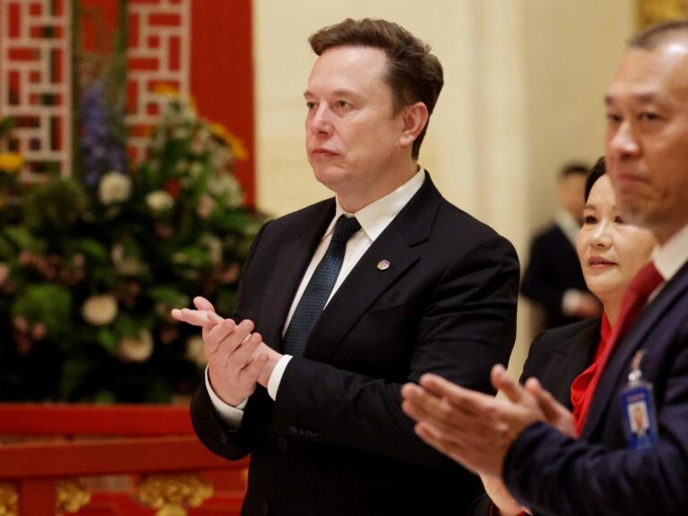 Tesla ends 3-year strike in Sweden by throwing money at it