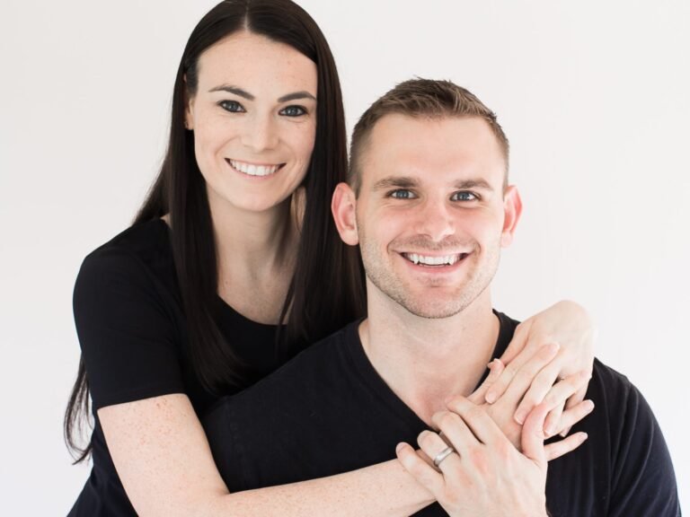 High-school sweethearts started a blog while carrying $40,000 in student debt. By 30, their net worth topped $1 million.